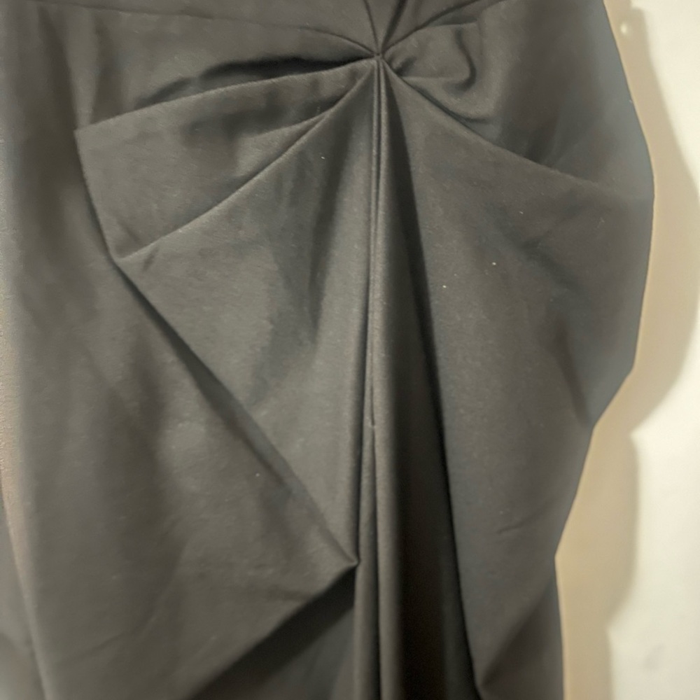 Mid leg, Trina Turk black dress.